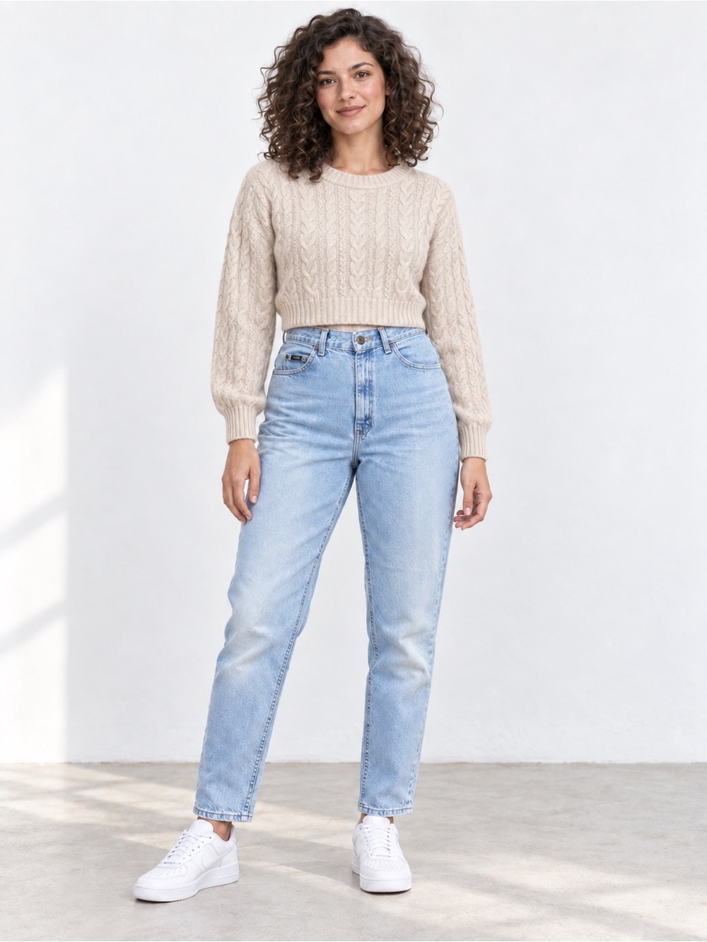 Vintage Lee Women’s High-Rise Mom Jeans Light Wash Tapered Leg 27x32
